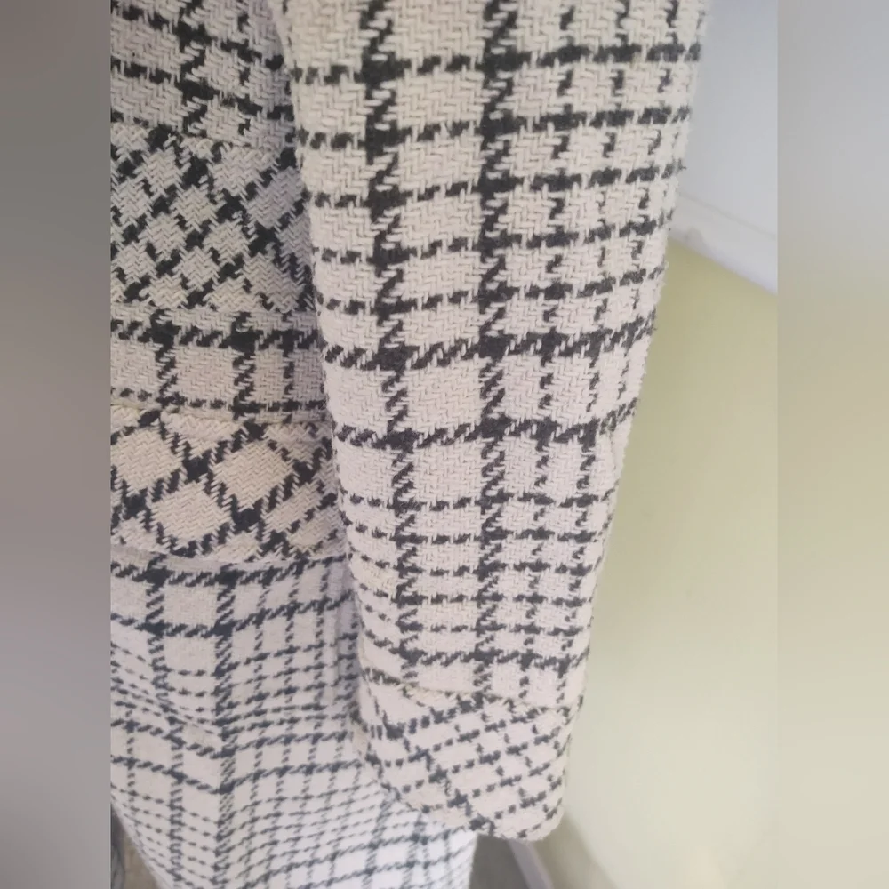 STATIC Coat - Picture 5 of 11